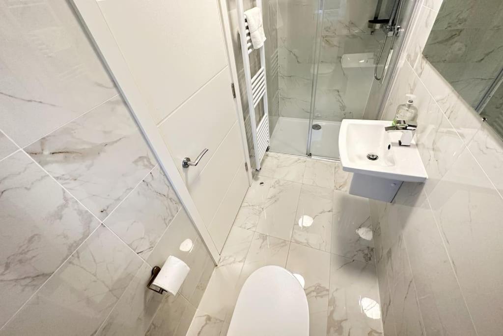 Paradigm House, Delightful 2-Bedroom Flat 4, Оксфорд Экстерьер фото